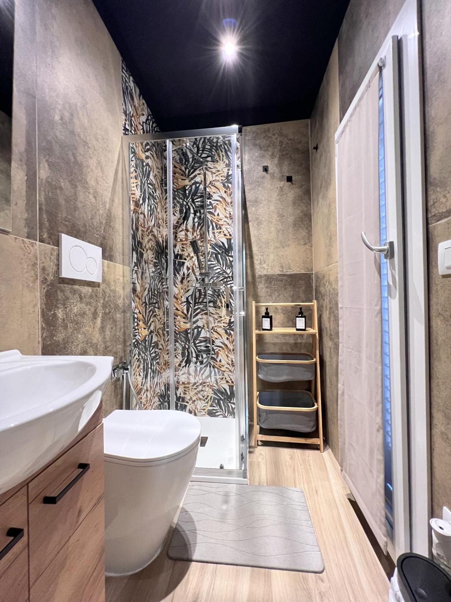 Home Cavour Prato Прато Экстерьер фото
