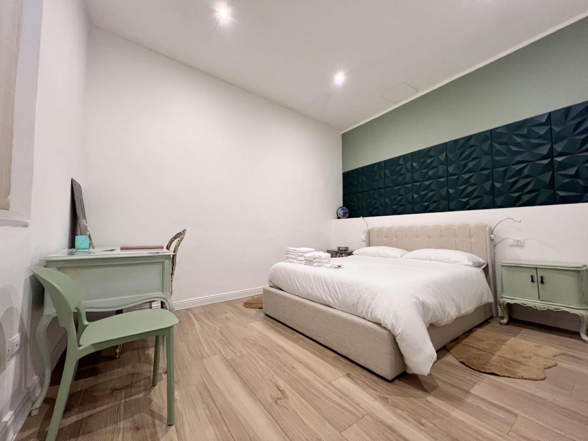 Home Cavour Prato Прато Экстерьер фото
