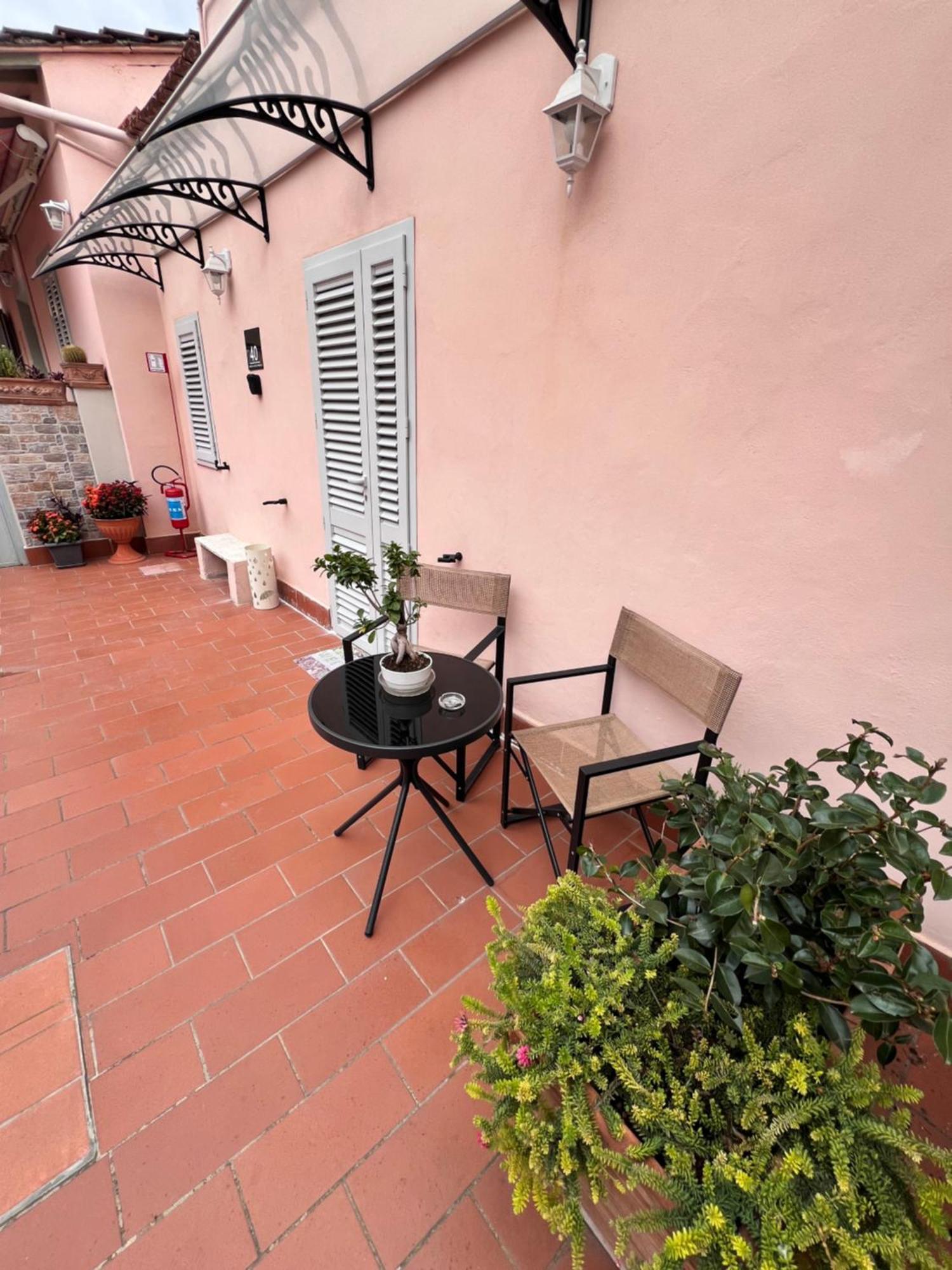 Home Cavour Prato Прато Экстерьер фото