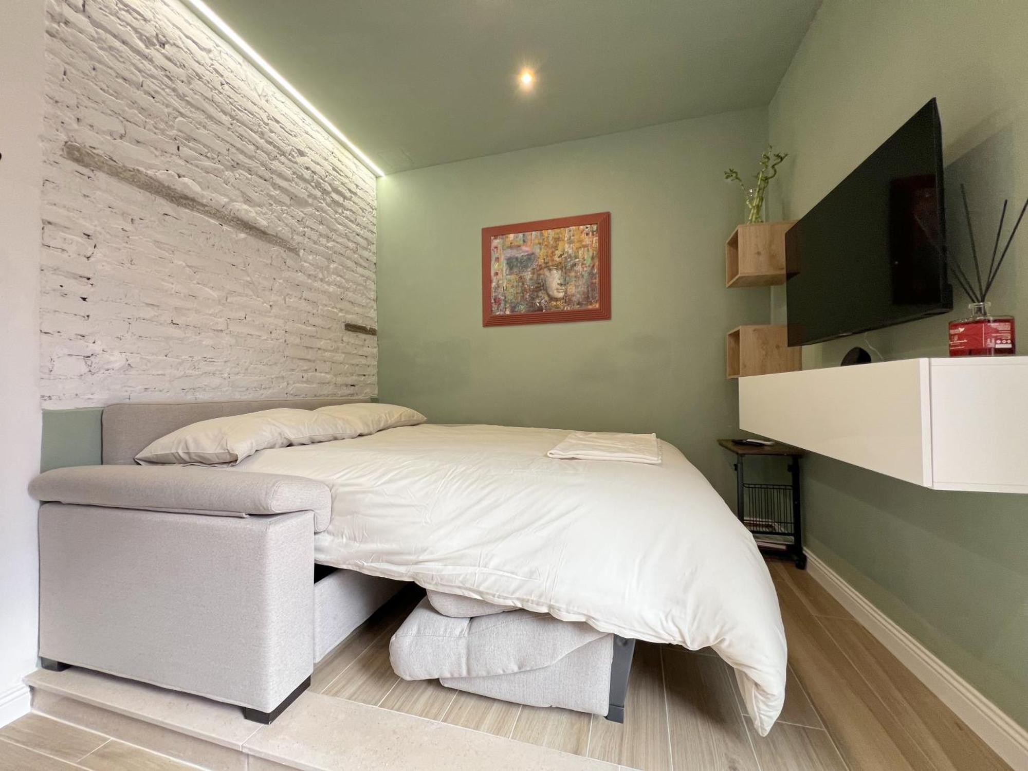Home Cavour Prato Прато Экстерьер фото